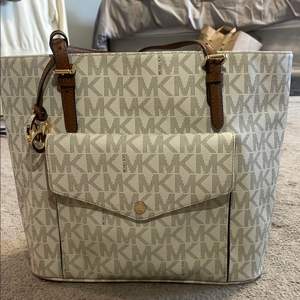 Michael Kors Cream and Brown Women's Bag